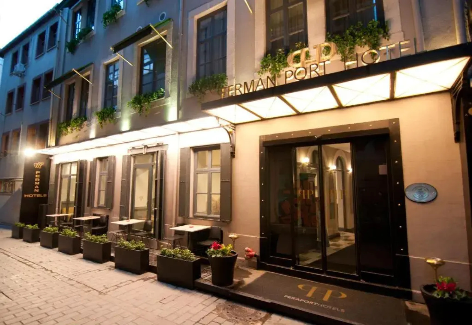 Ferman Port Hotel - Special Class