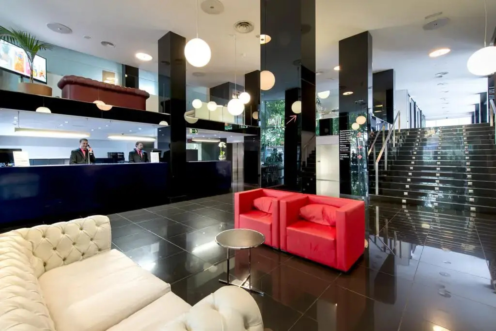 Belroy Hotel and Apartments