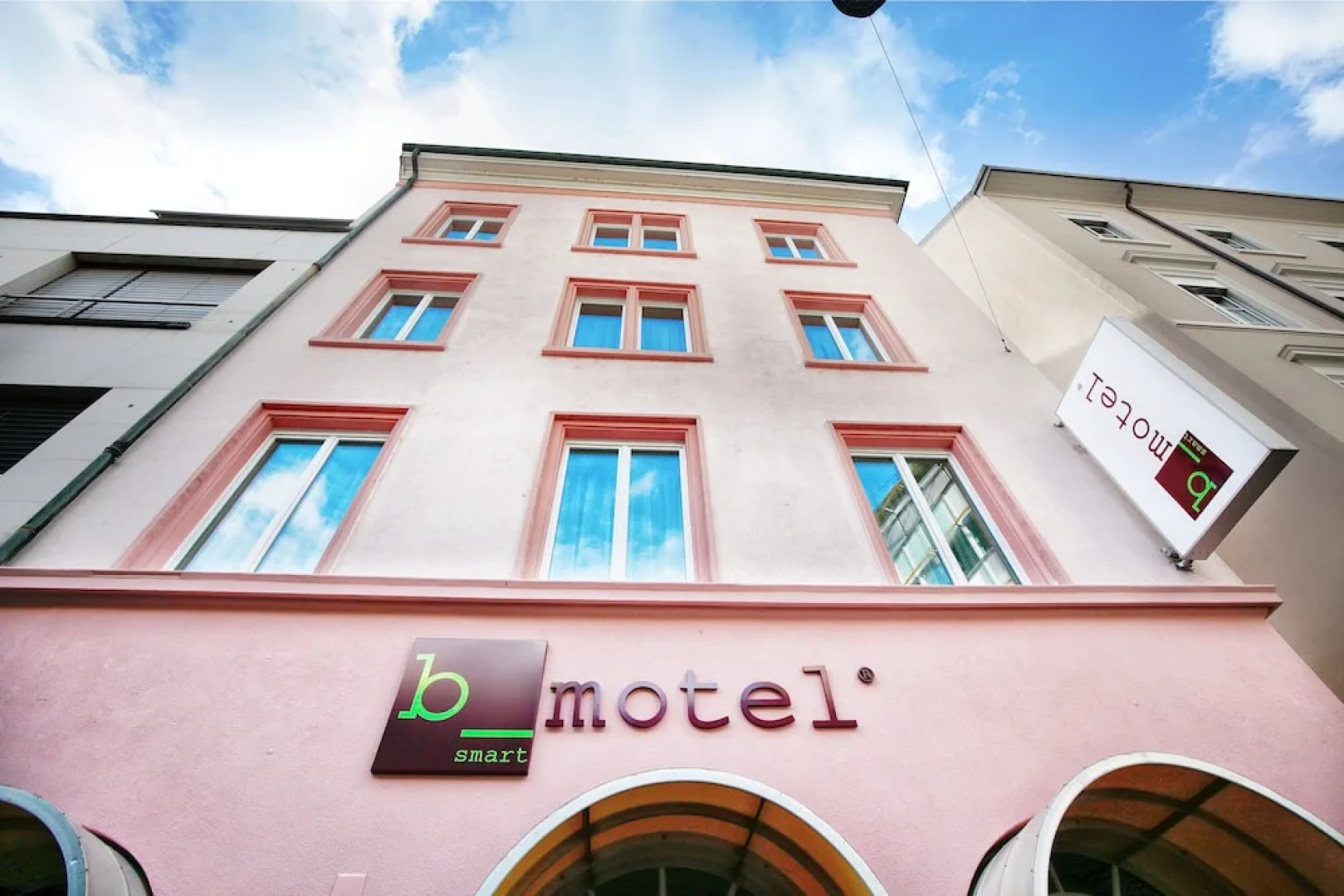 b_smart motel Basel