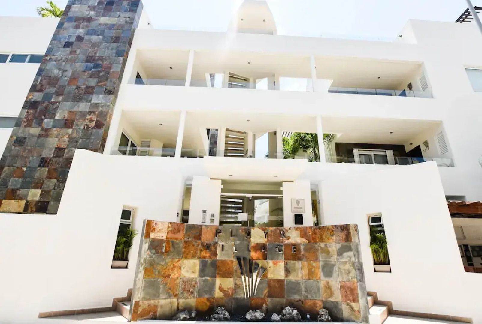 Mamitas Village by Casago