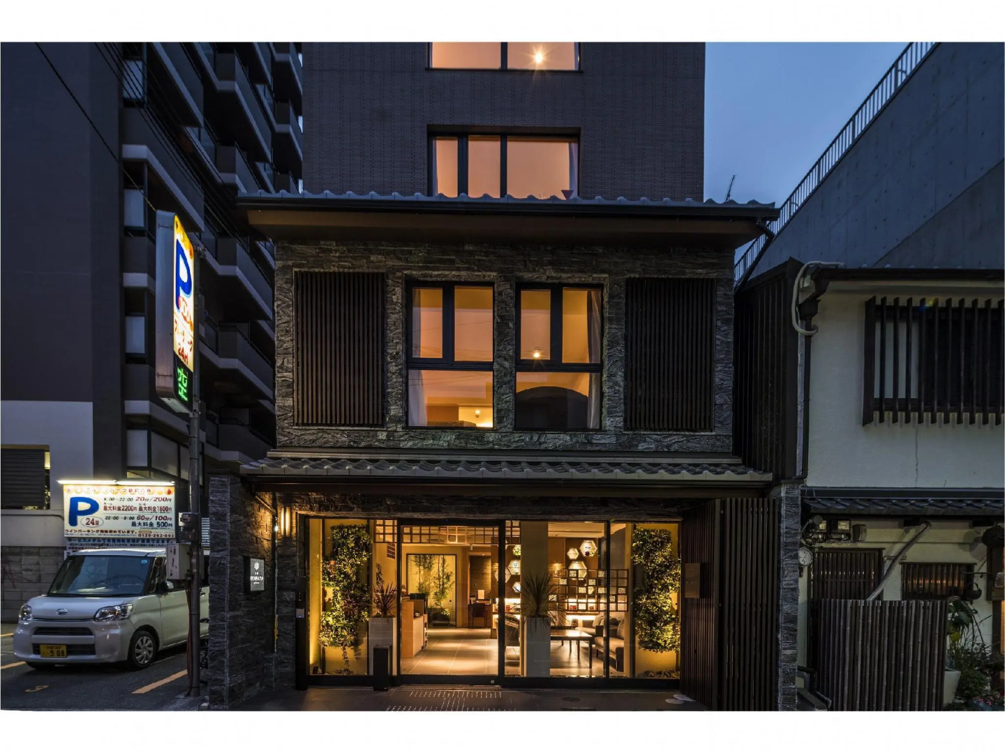 Kyoto Shinmachi Rokkaku Hotel grandereverie