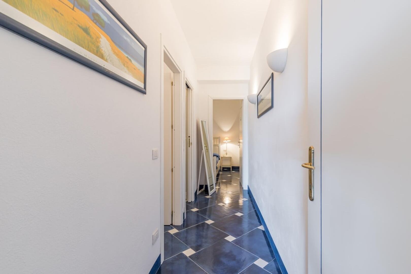 I Fari 98 600m From The Beach