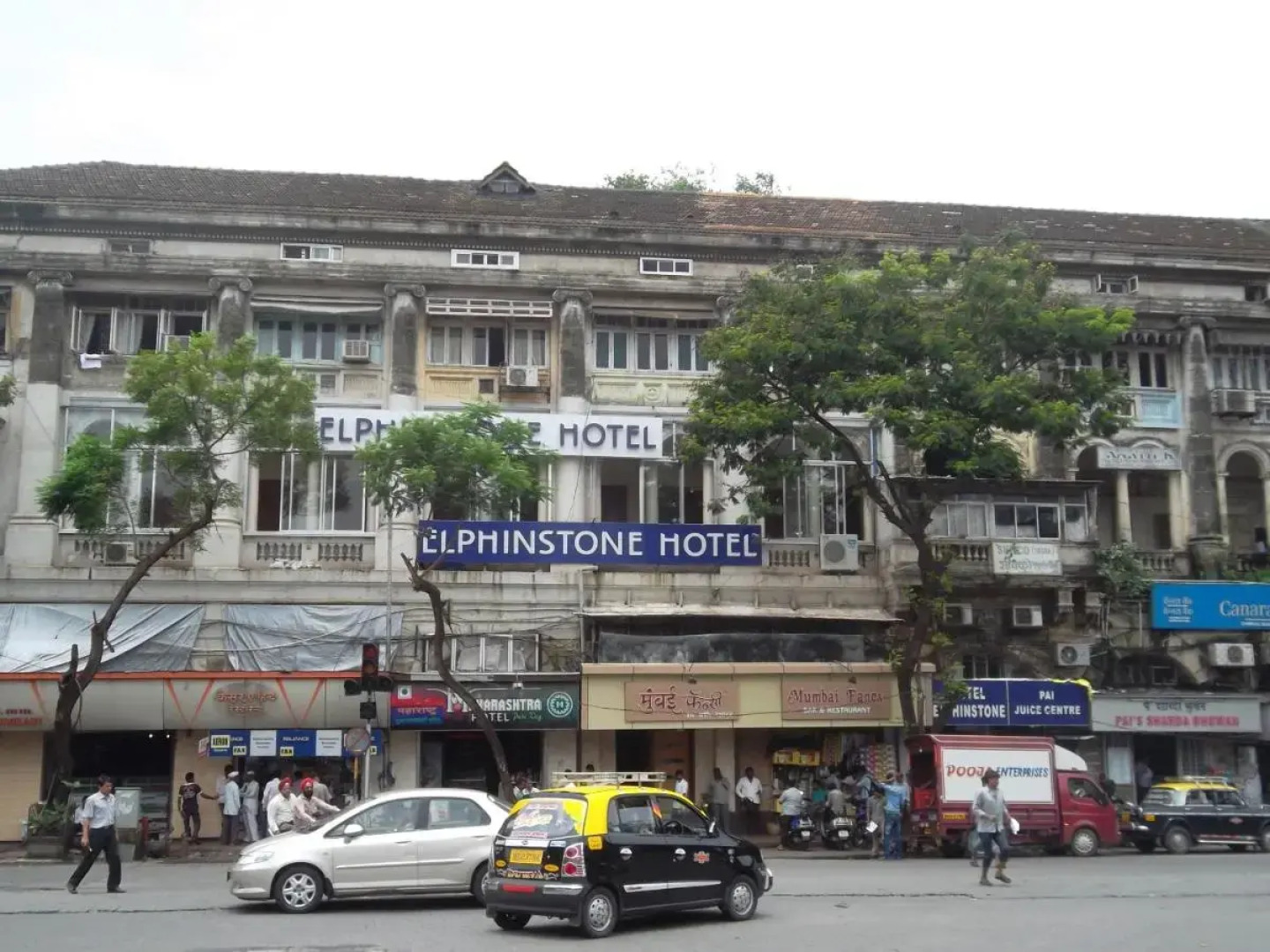 Elphinstone Hotel