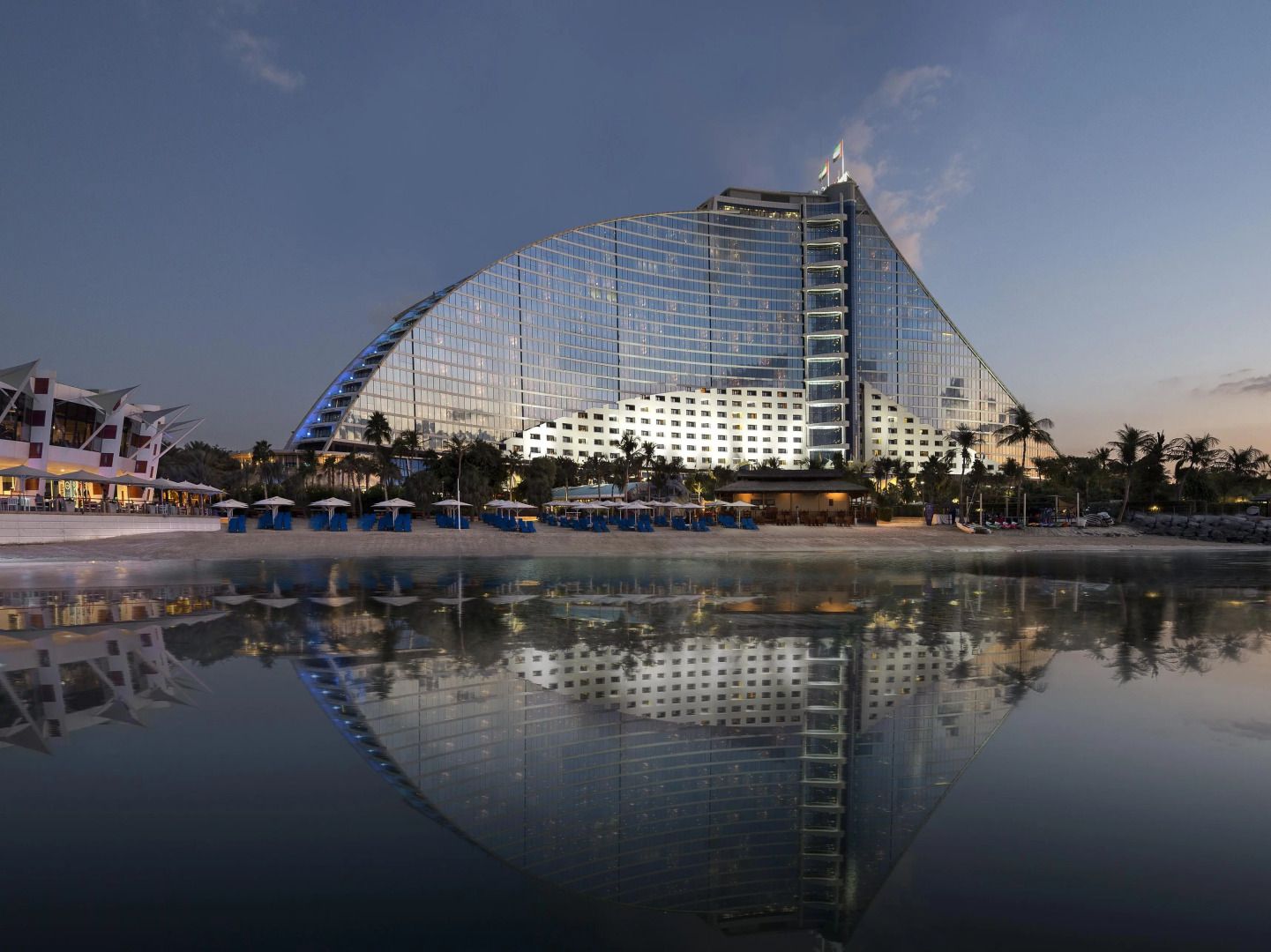 Jumeirah Beach Hotel Dubai