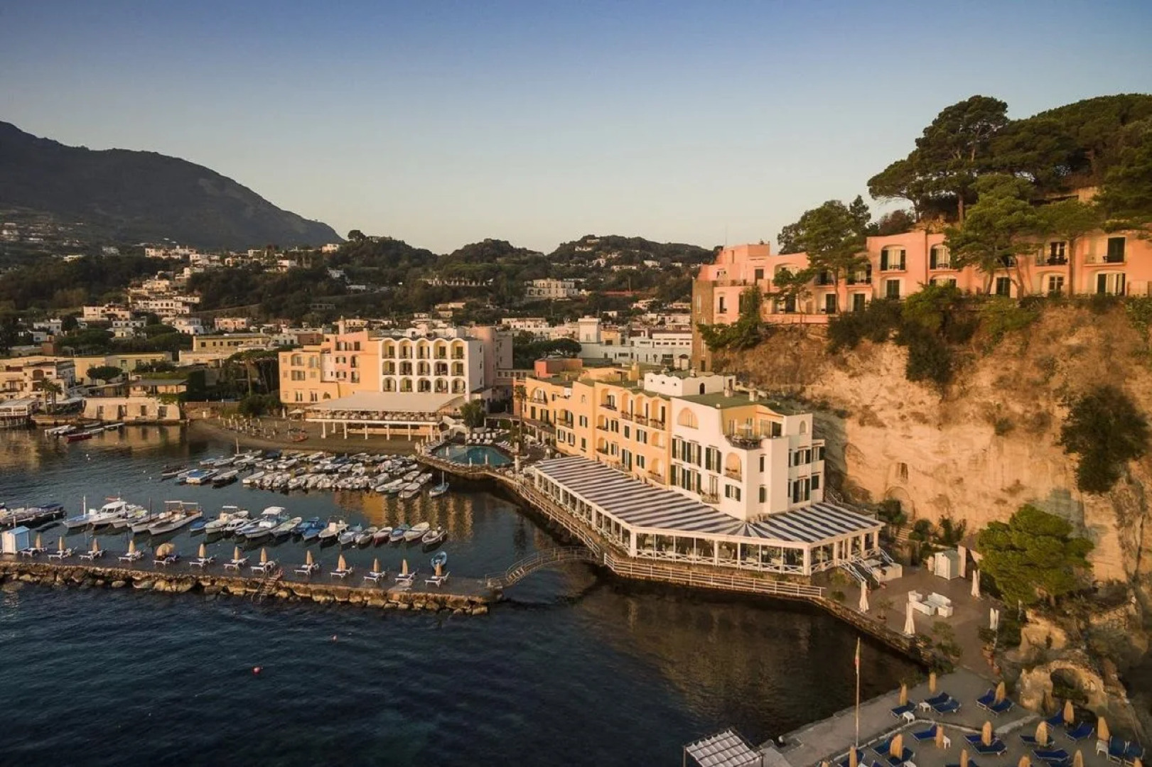 Regina Isabella - Resort Spa Restaurant