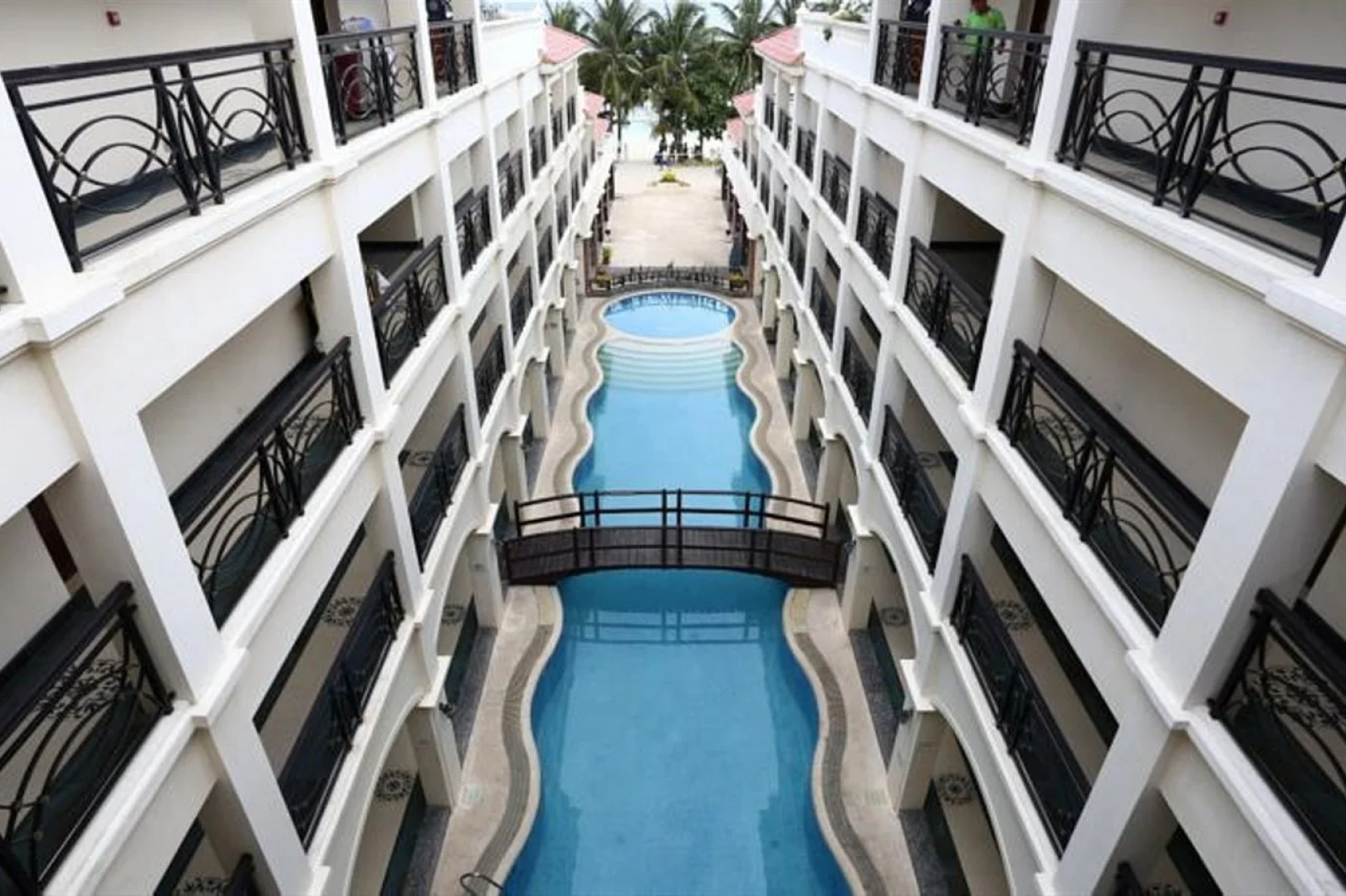 Golden Phoenix Hotel Boracay