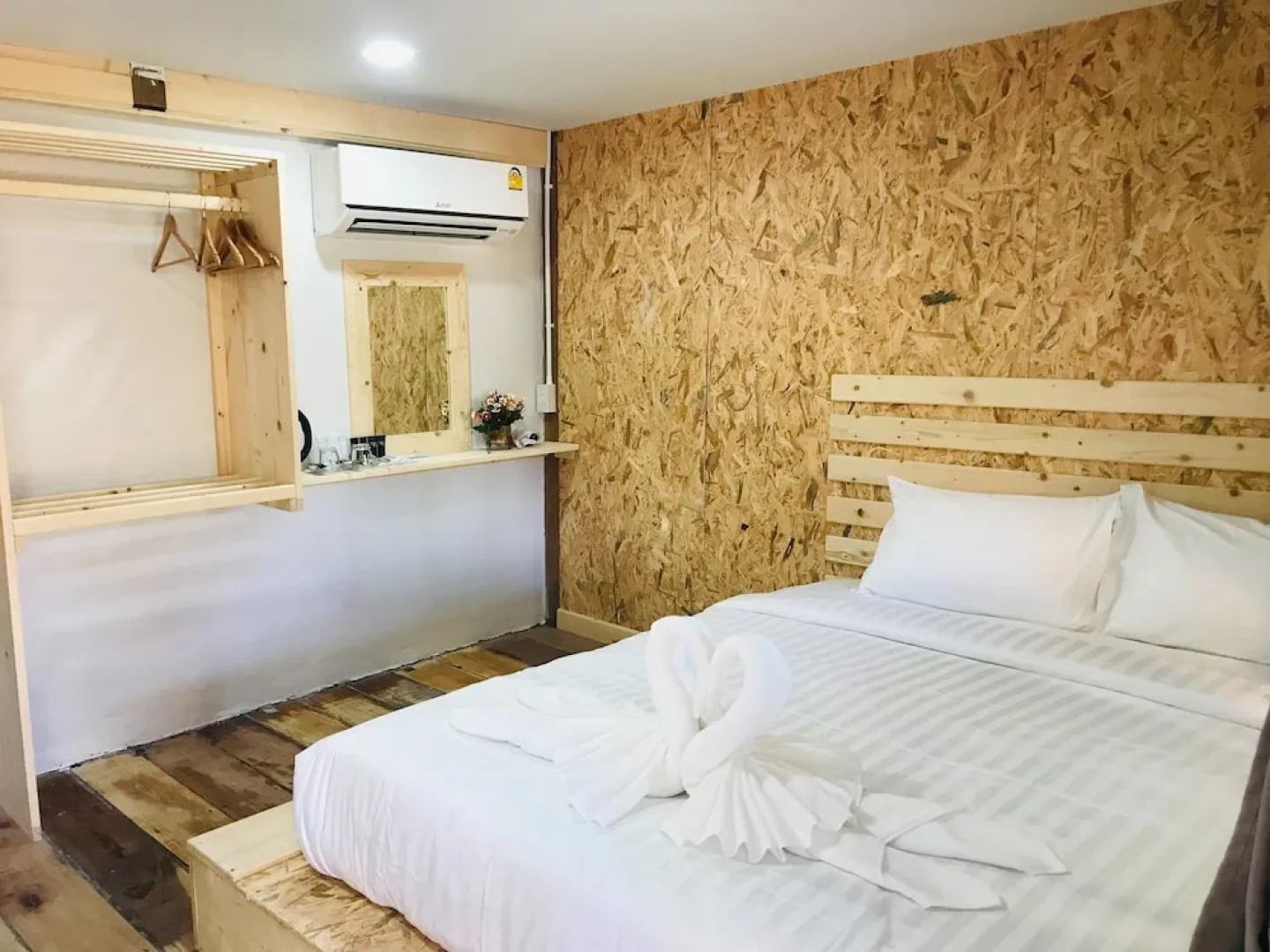 Lipe Garden Beach Resort