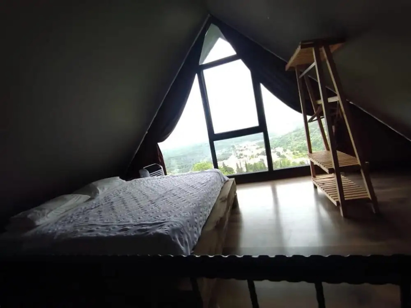 Vadi Panaroma Dag Evleri