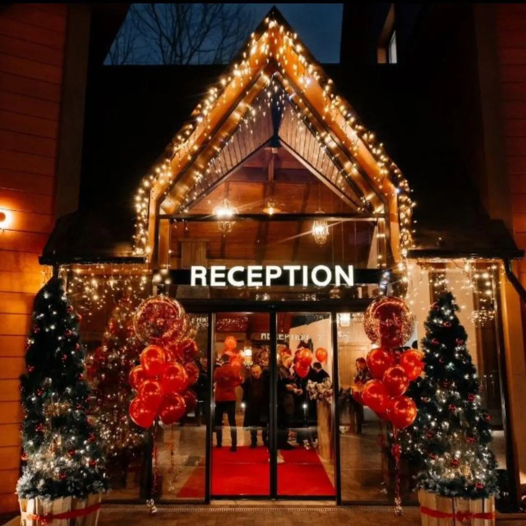 Апартаменты в отеле Red wood