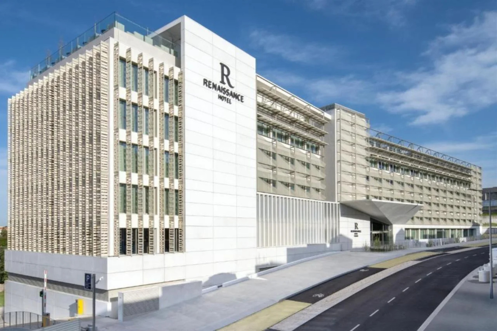 Renaissance Porto Lapa Hotel
