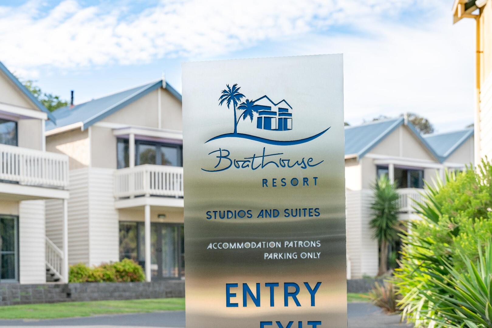 Boathouse Resort Studios & Suites