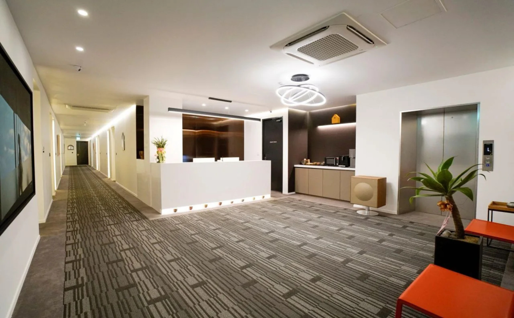 Mipo Oceanside Hotel