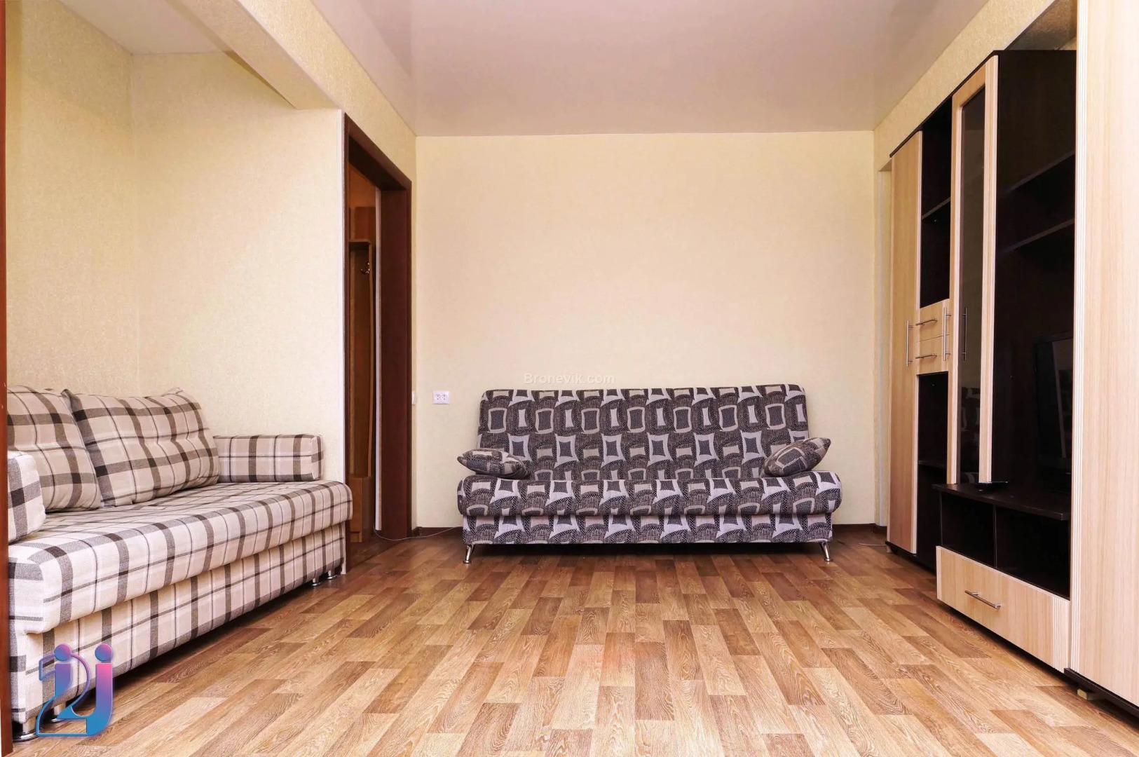 2U (Ту Ю) на улице Борсоева 23