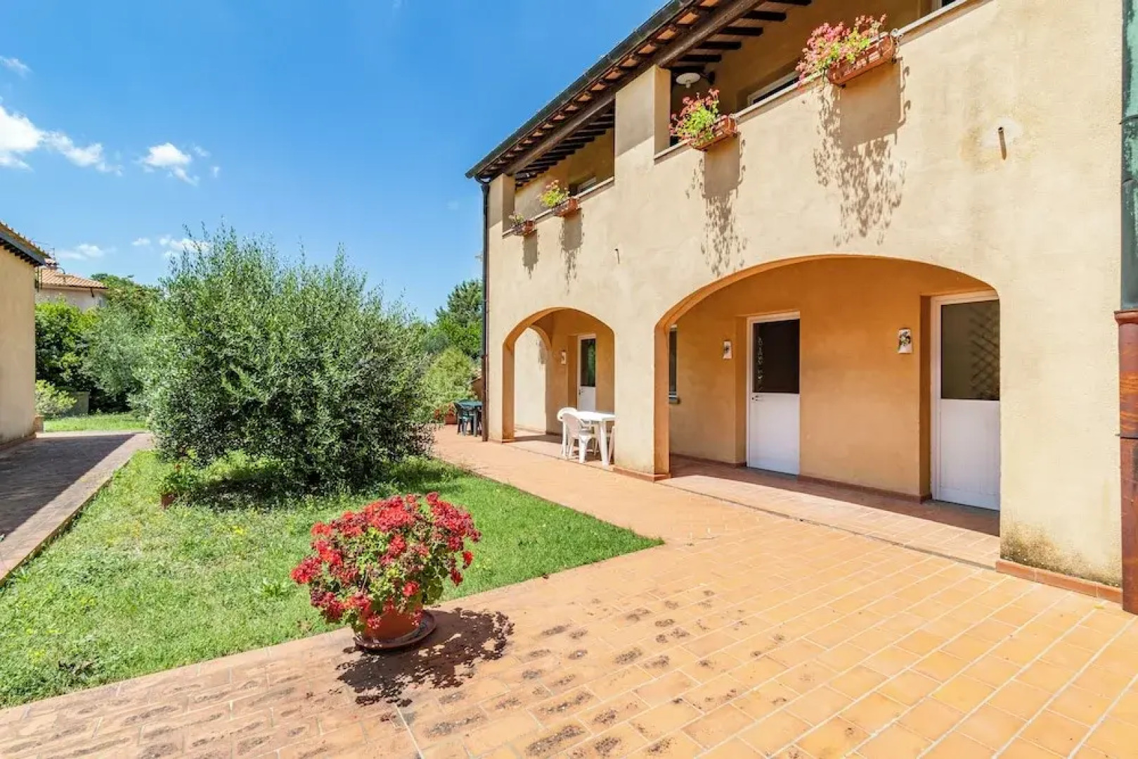 Melagrana Family Apt shared Pool,Volterra