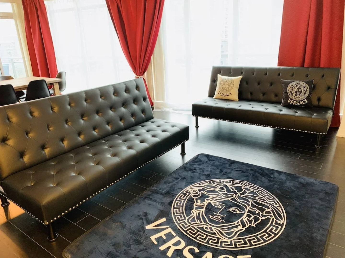 A&A Suites Magnificent 3-BD apt in DT