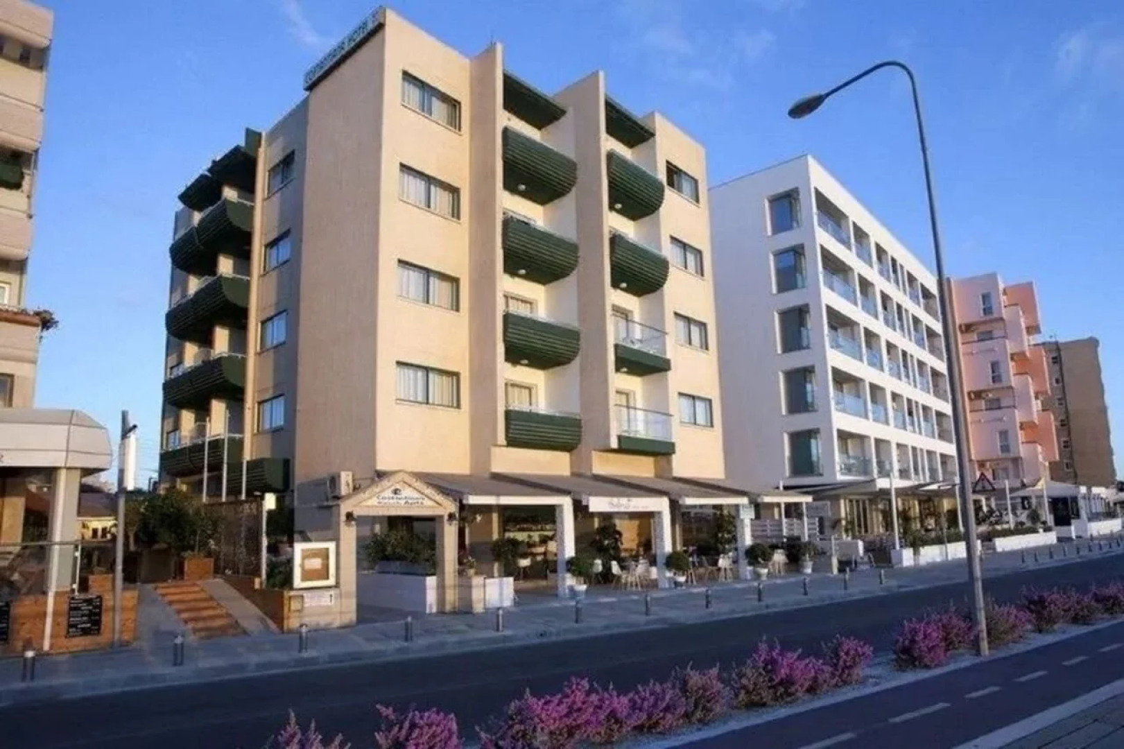 Costantiana Beach Hotel Apartments