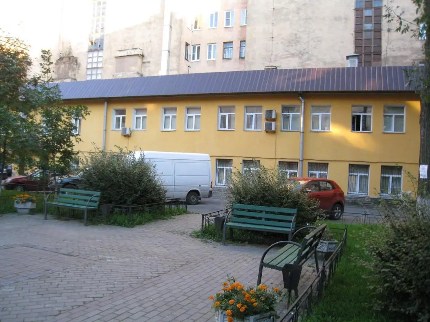 Хостел на 12 линии