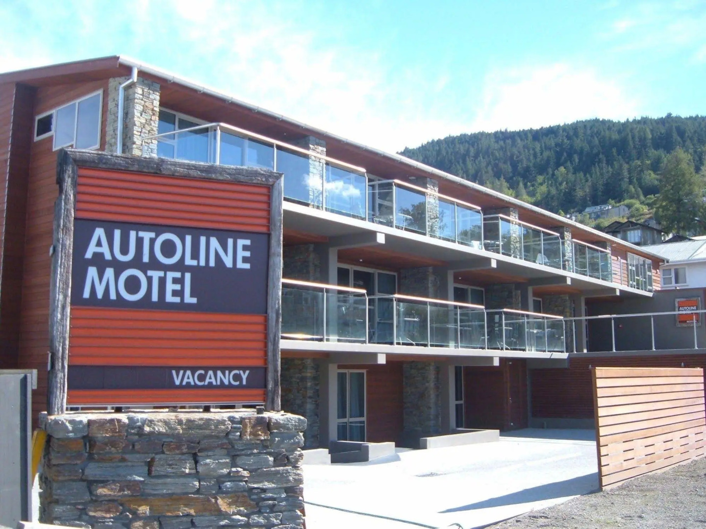Autoline Motel