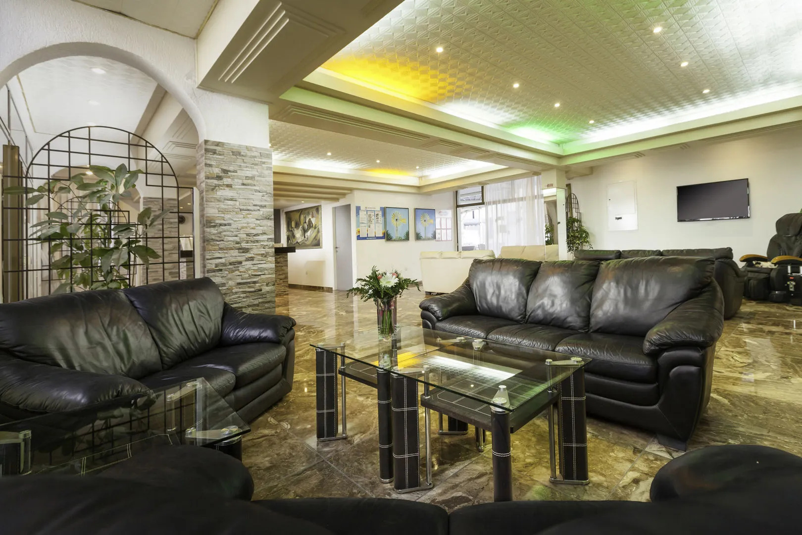 Penelope Beach Hotel Apts