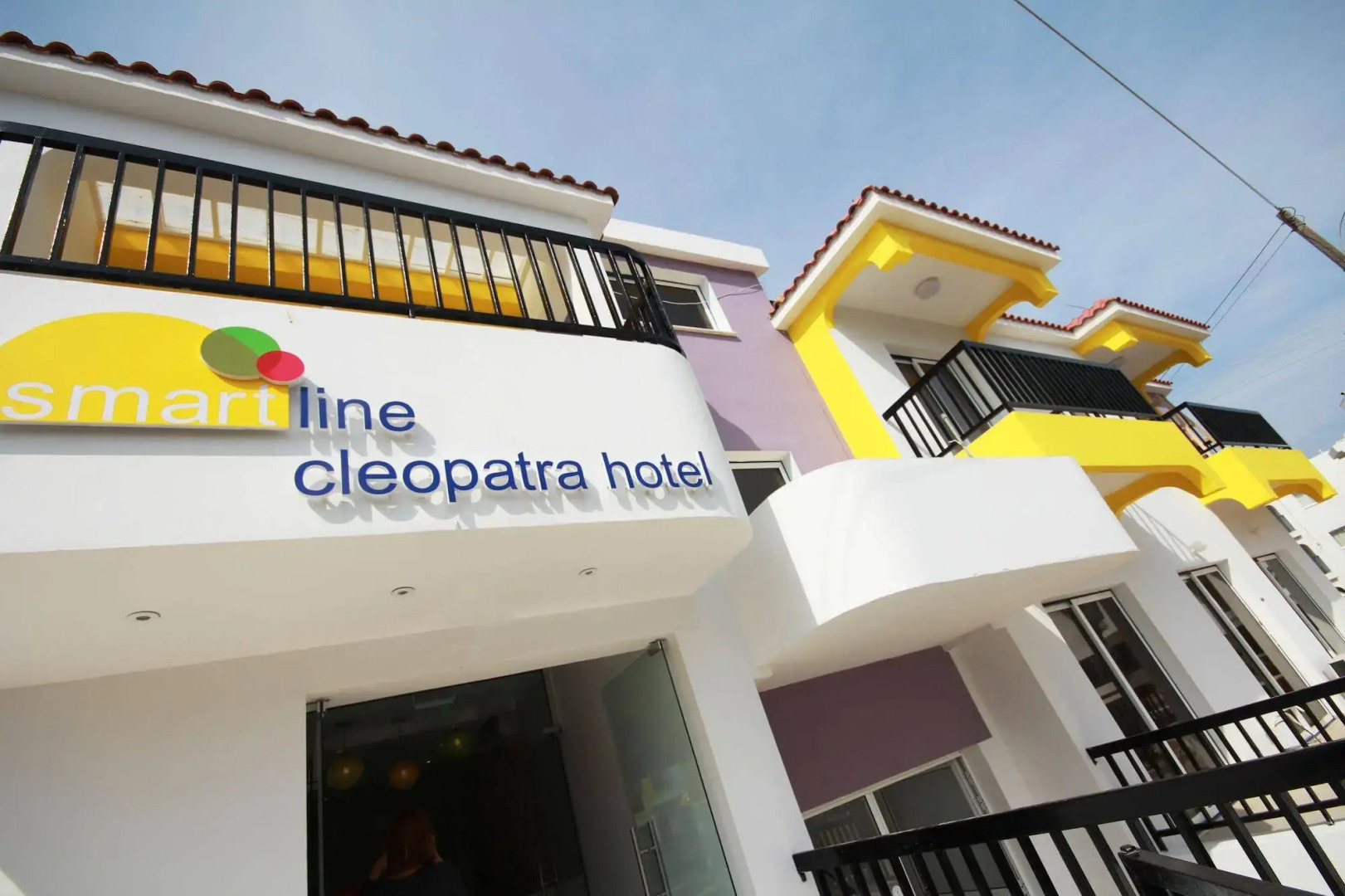 Sea Cleo Napa Hotel & Annex