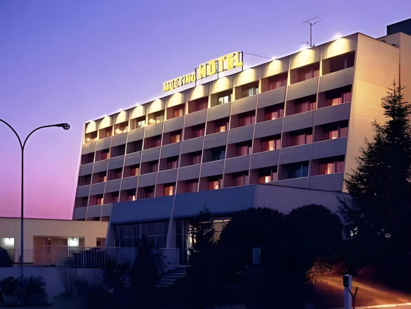 Отель Jr Hotels Gate 7 Bologna 