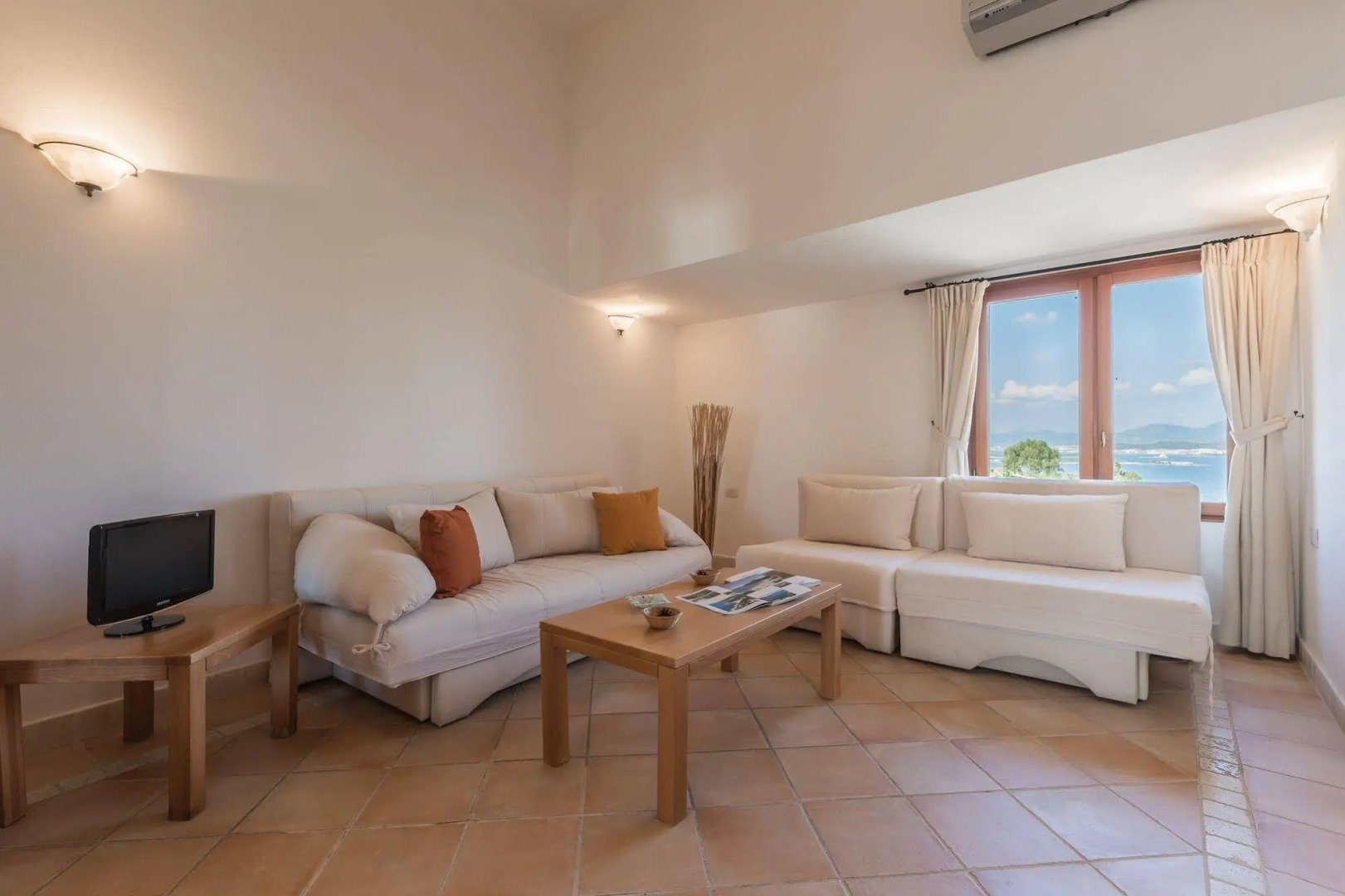 Capo Ceraso Family Residence