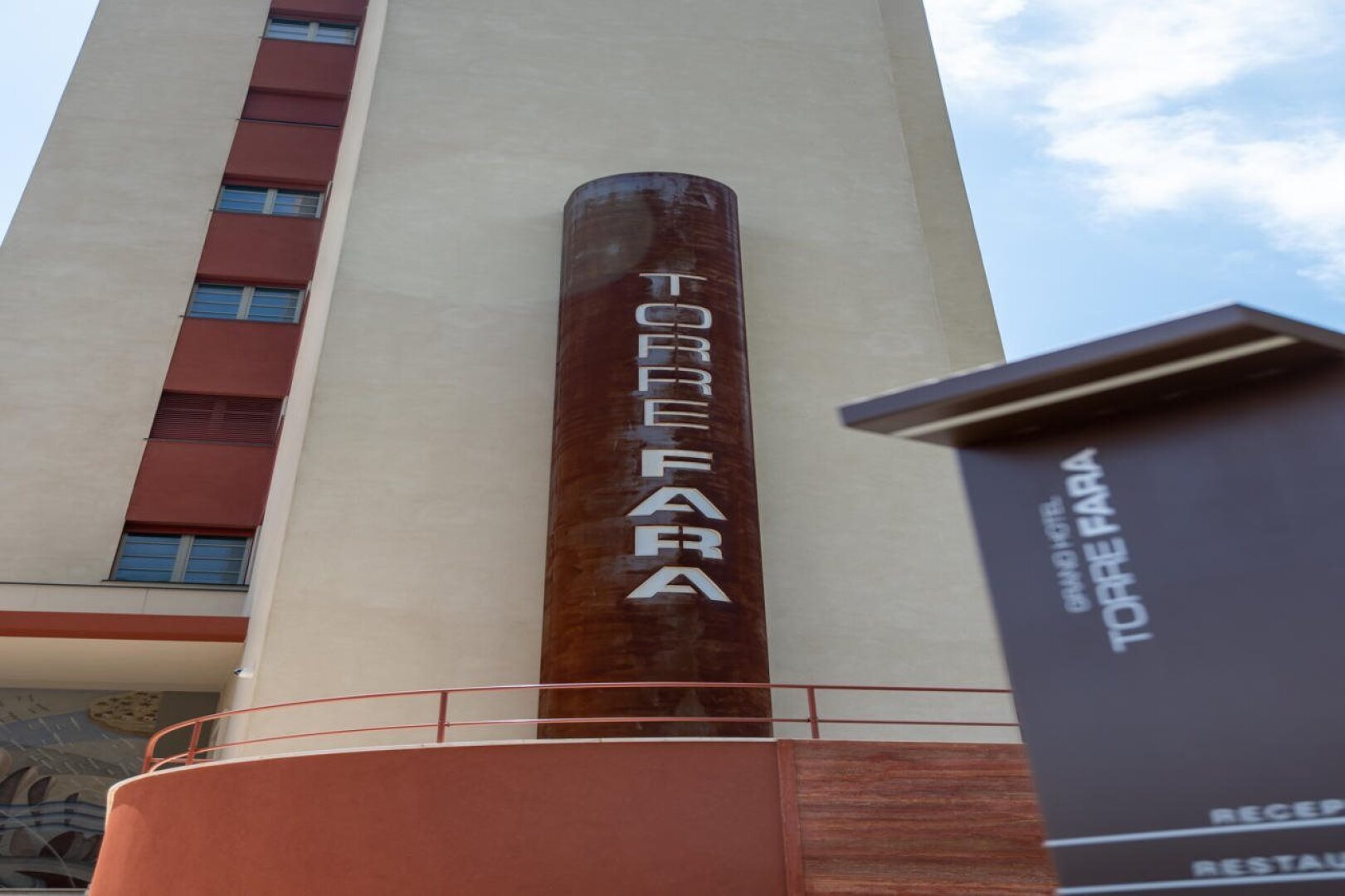 Отель Grand Hotel Torre Fara