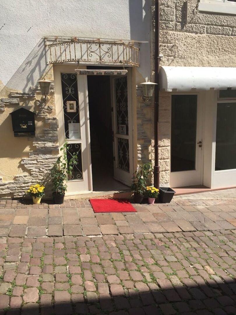 Pension Nathalie Leser