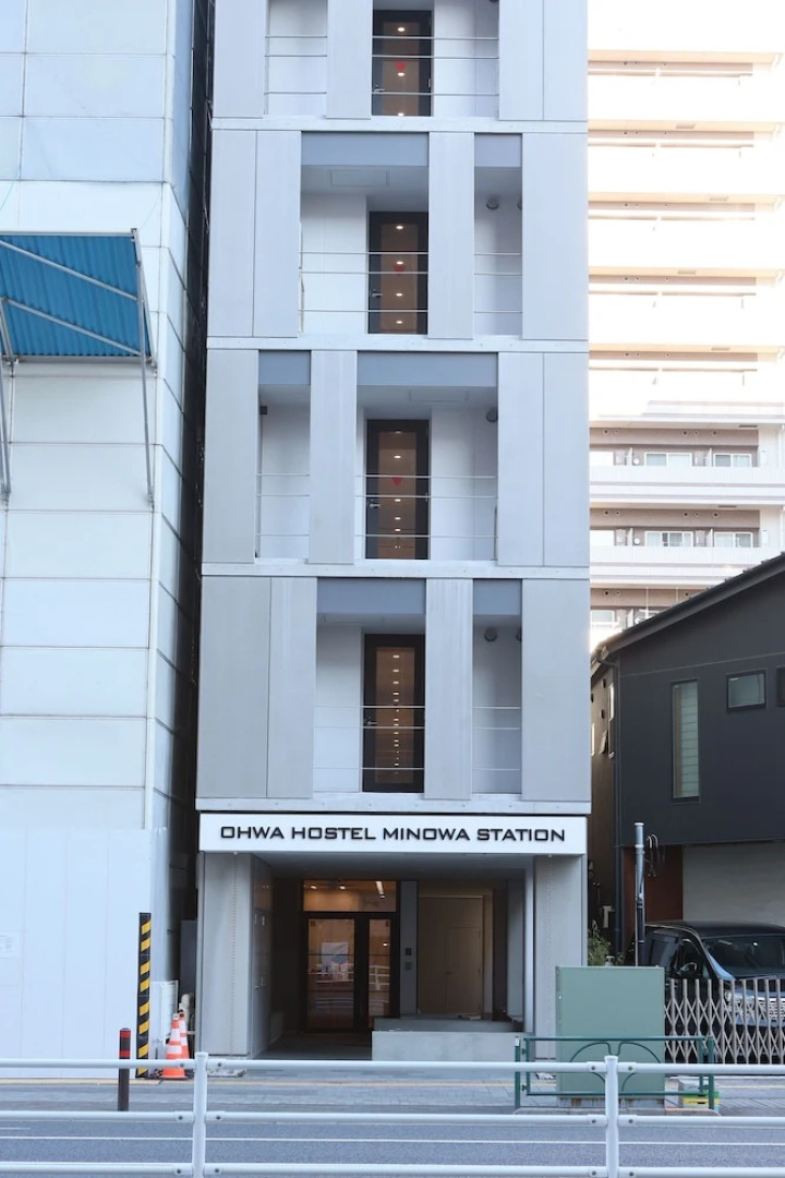 OHWA hostel minowa station
