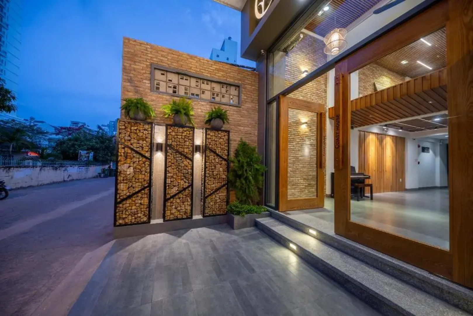 Coast House Boutique Hotel