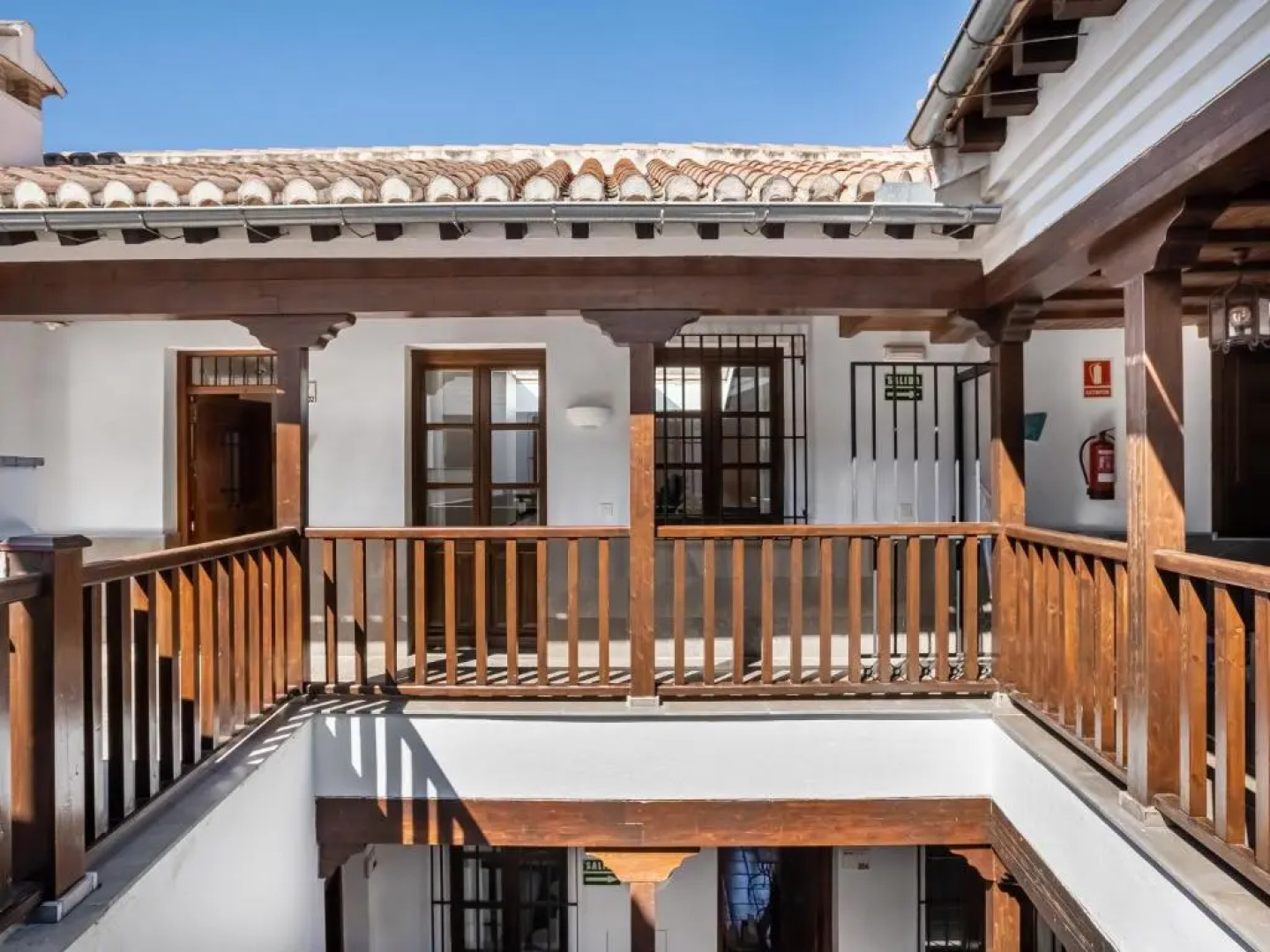 Limehome Granada Calle Sta. Ana