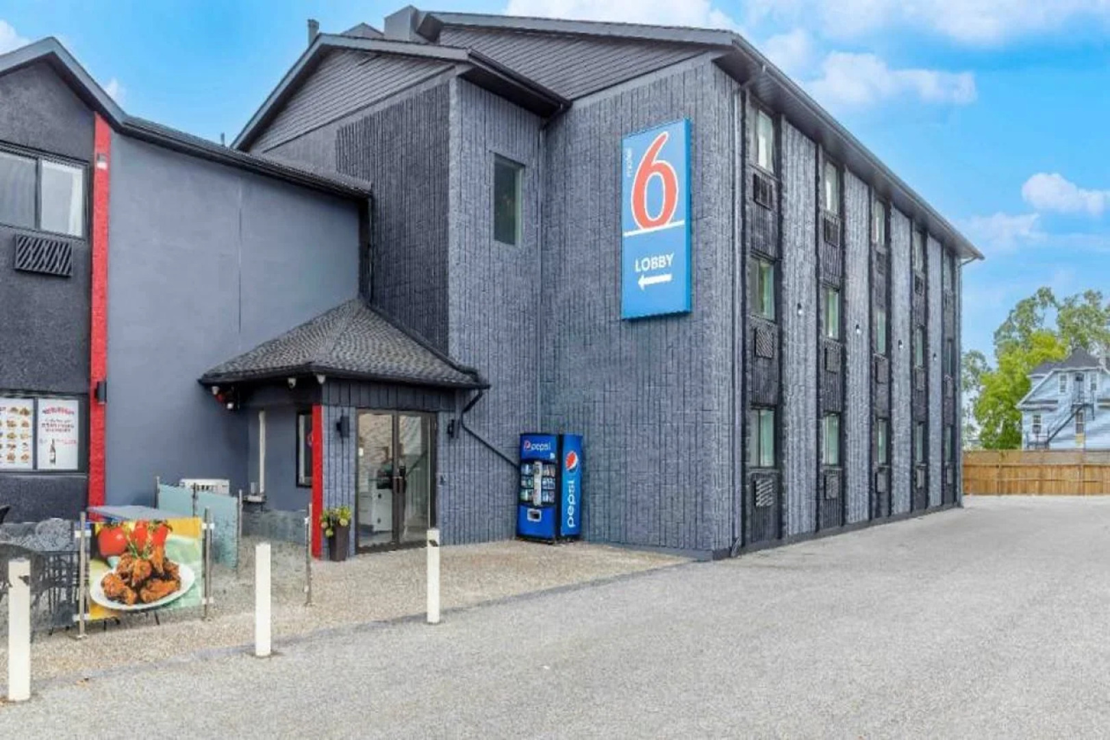 Motel 6 Niagara Falls, ON – Near the Falls