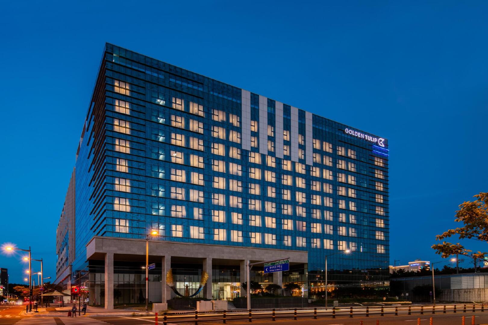 Golden Tulip Incheon Airport Hotel & Suites