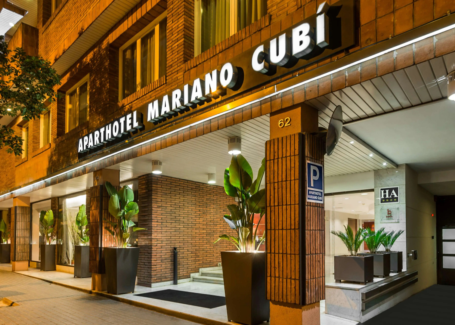 Aparthotel Mariano Cubi Barcelona