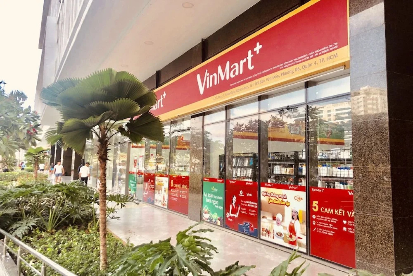 Ami Splendid Rivergate Views