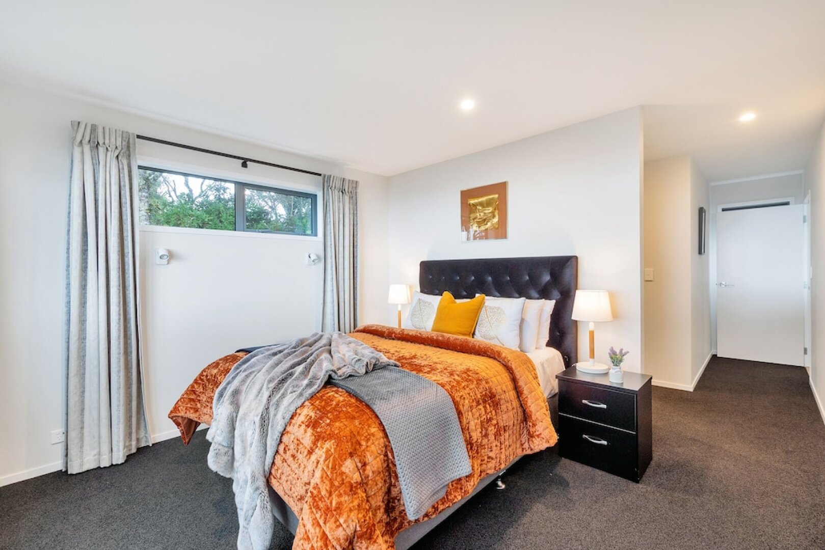 Spectacular Hilltop Retreat near Piha