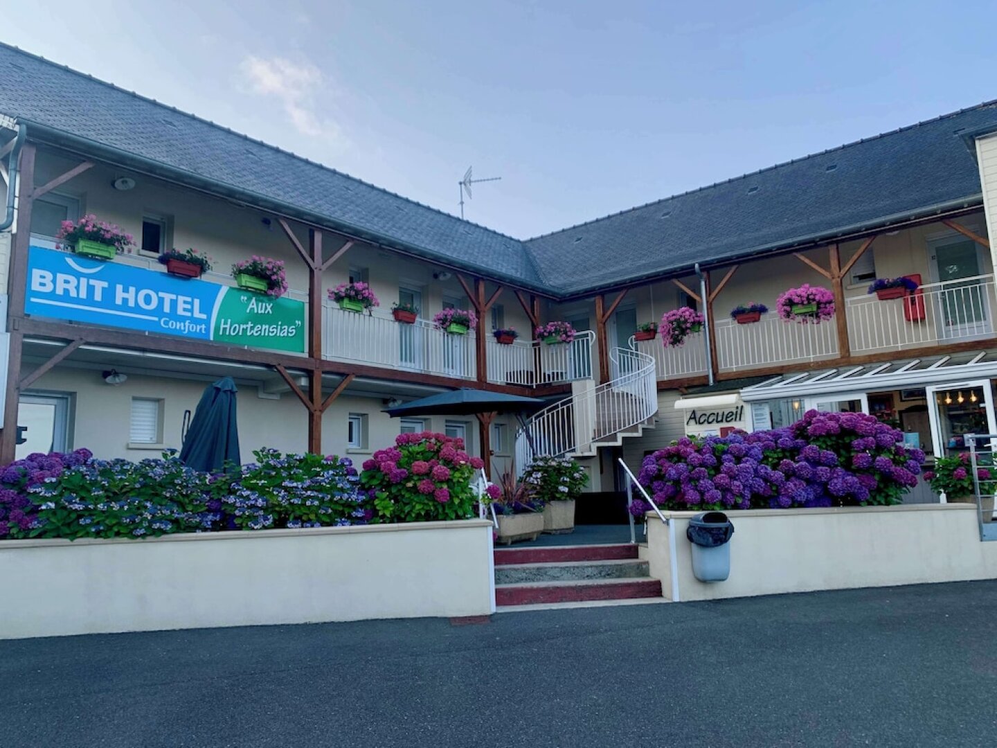 Brit Hotel Lannion - Perros Guirec