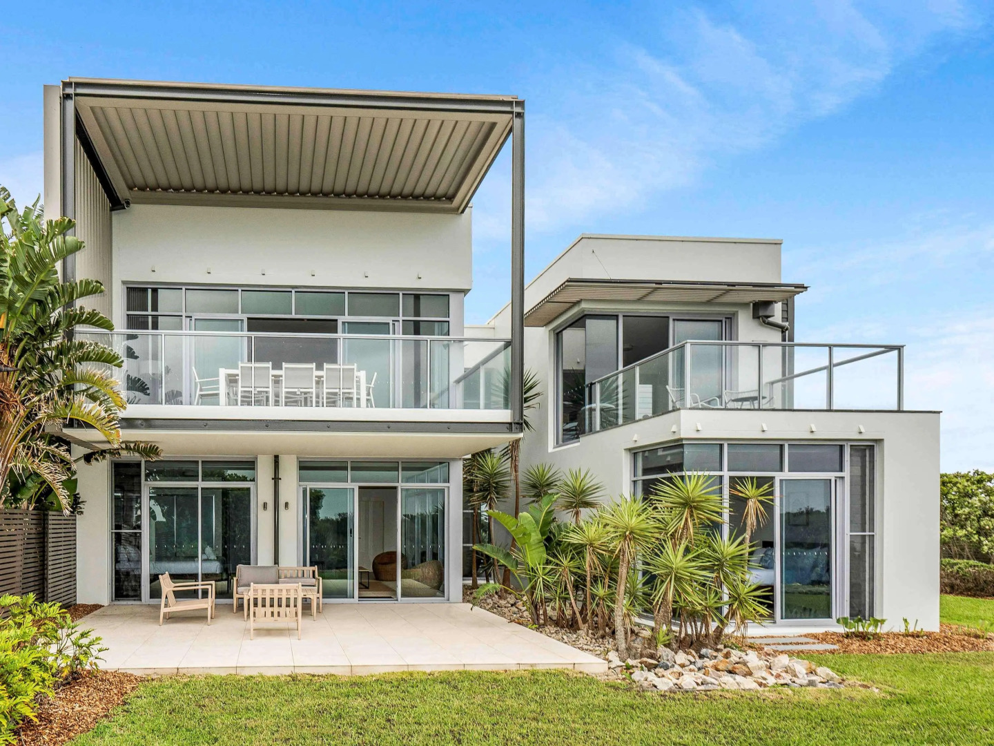 Pullman Magenta Shores Resort