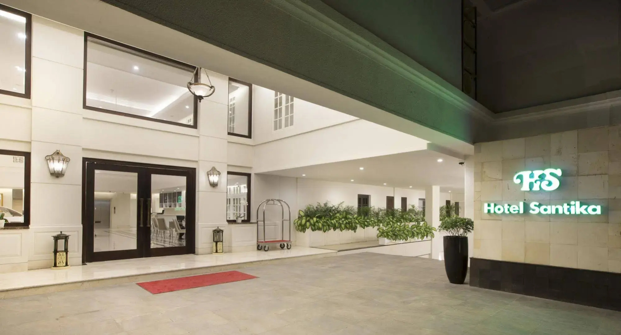 Hotel Santika Seminyak