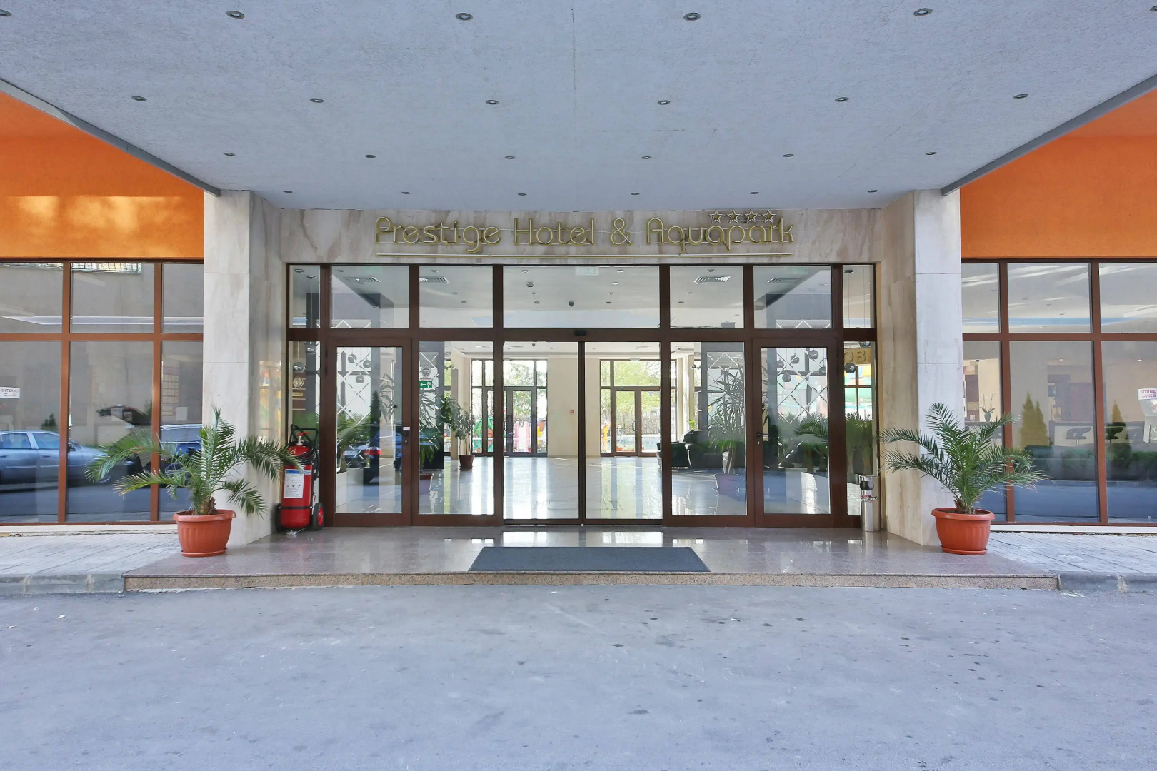 Prestige Hotel and Aquapark