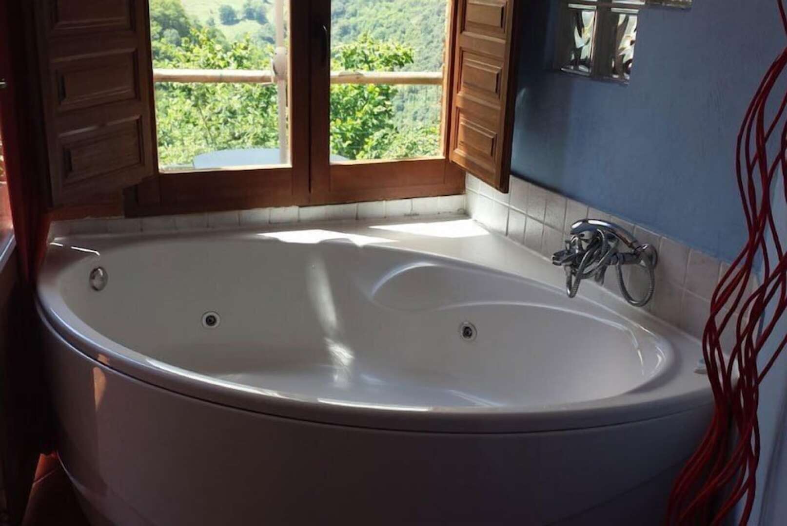 Apartamentos Rurales L'Arboleu