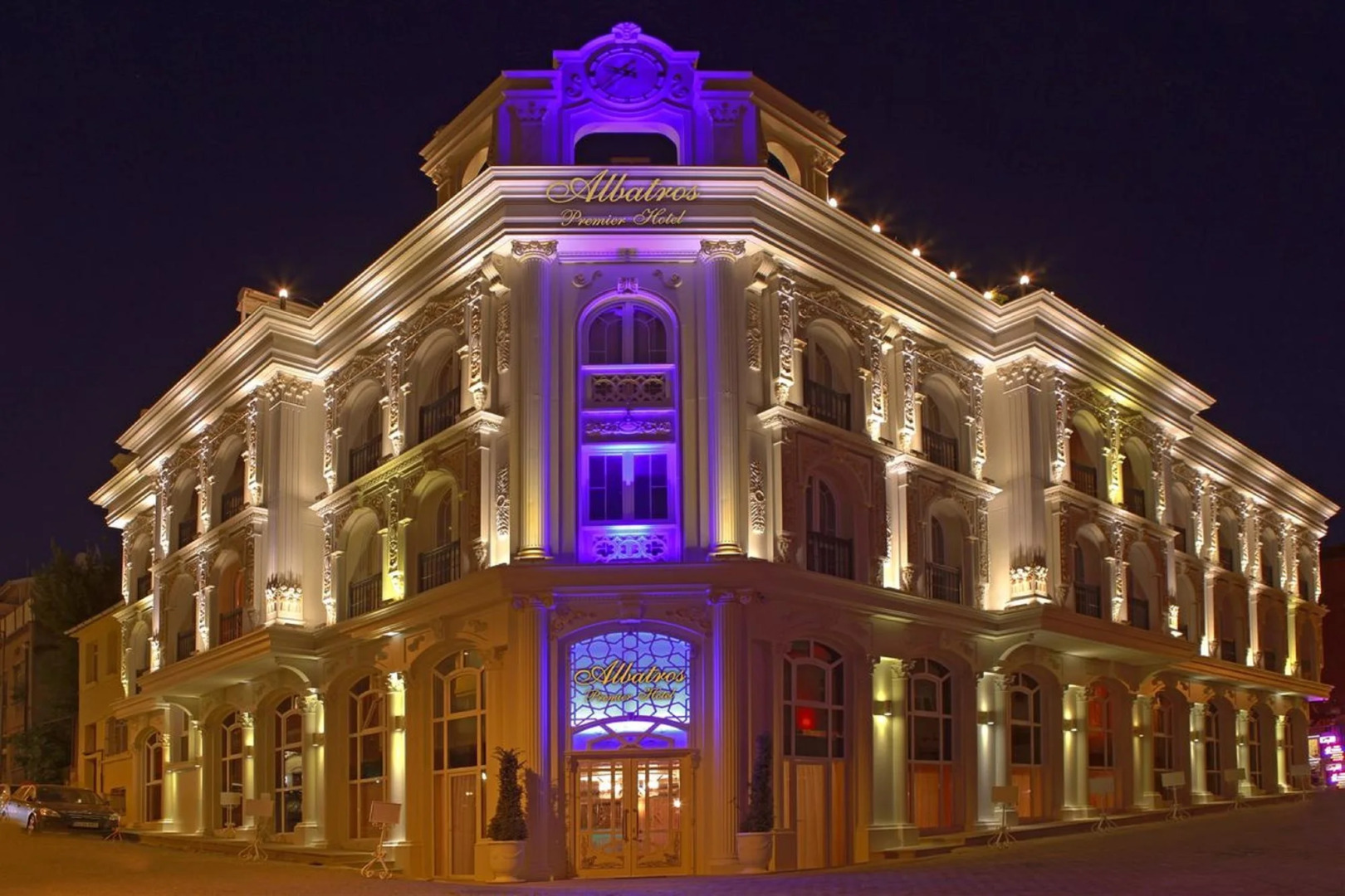 Albatros Premier Hotel 
