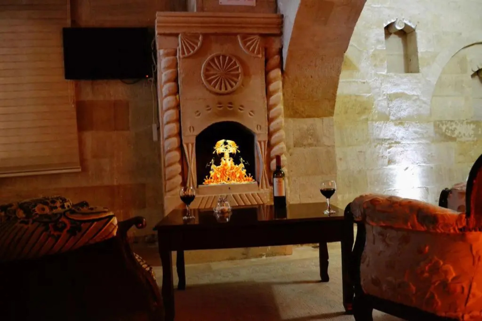 Family Cave Suites Hotel