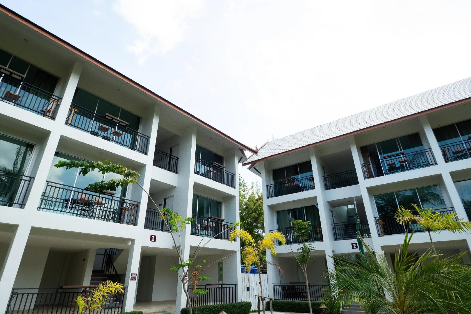 Royal Lanta Resort & Spa