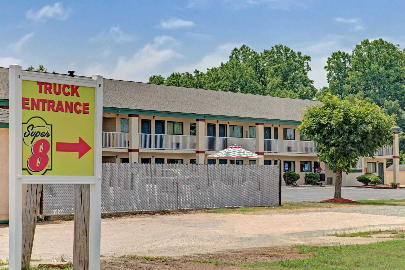 Super 8 by Wyndham Shelby