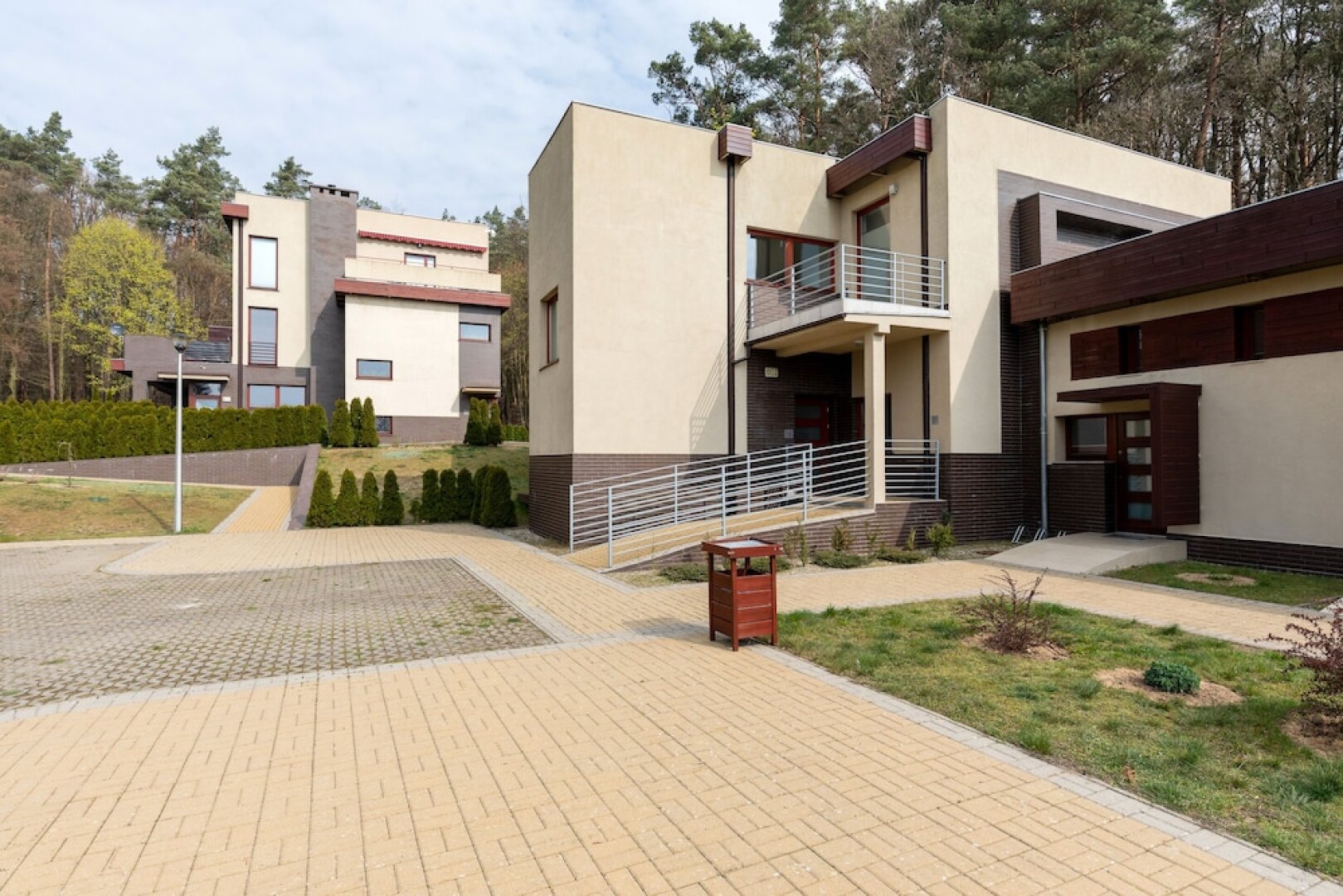 Apartments Lesna 17 by Renters