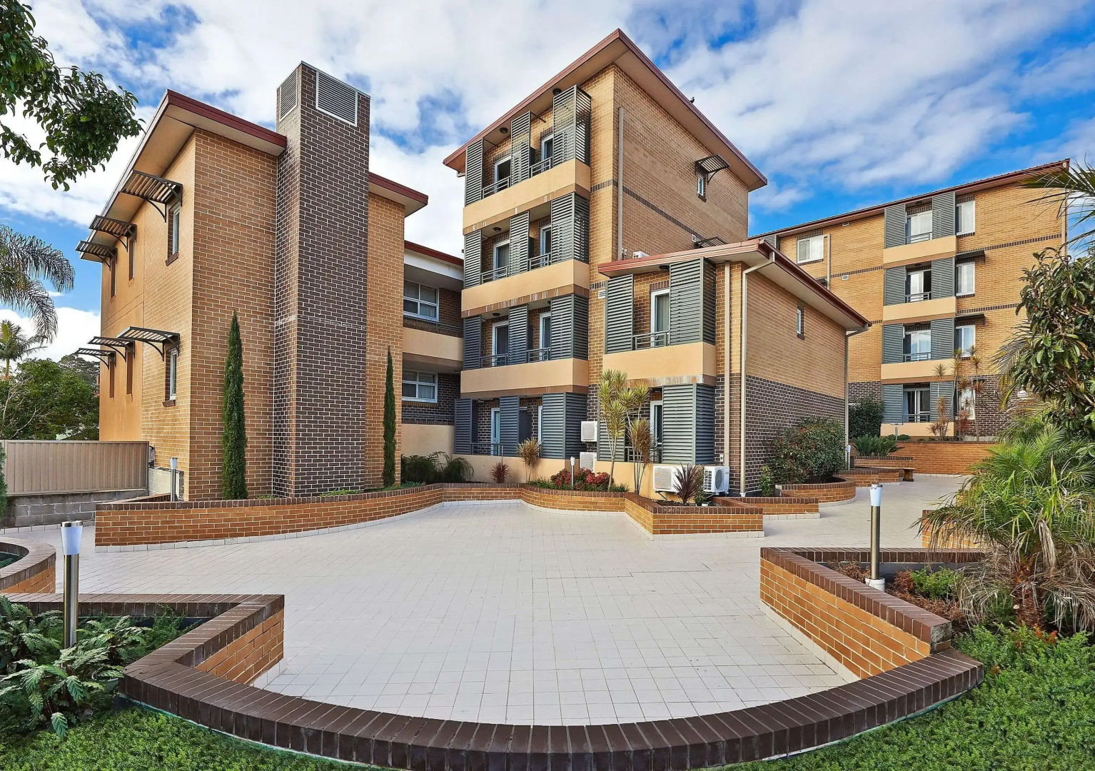 Comfort Inn & Suites Burwood