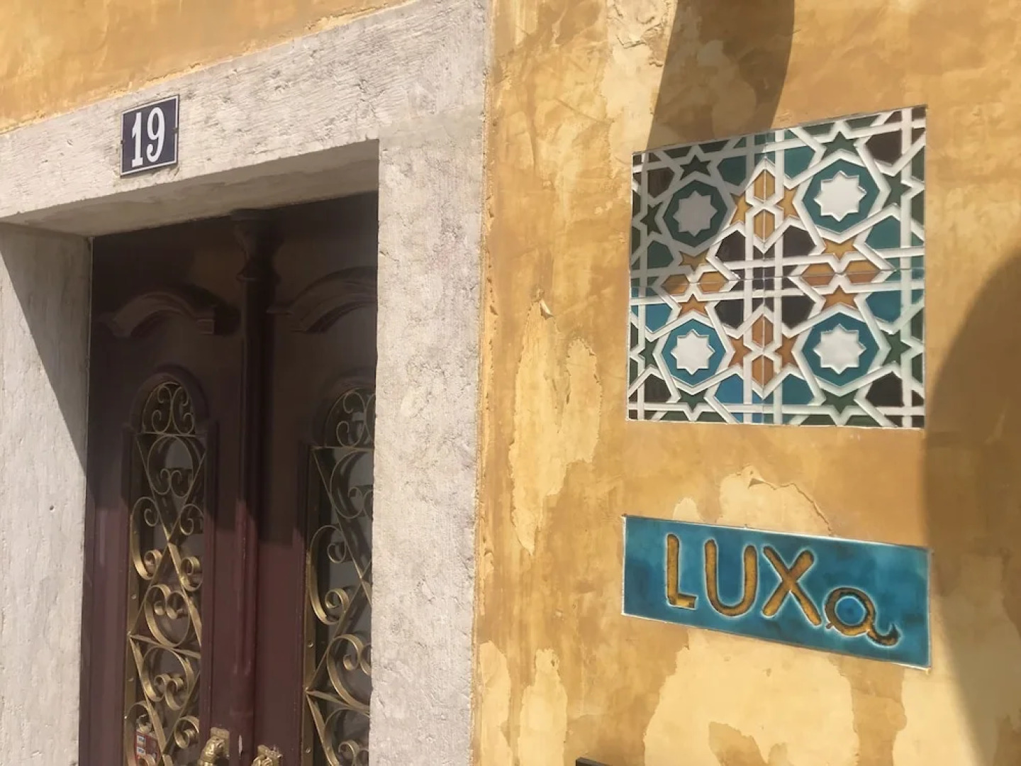 LUXa Charmhouse Hotel