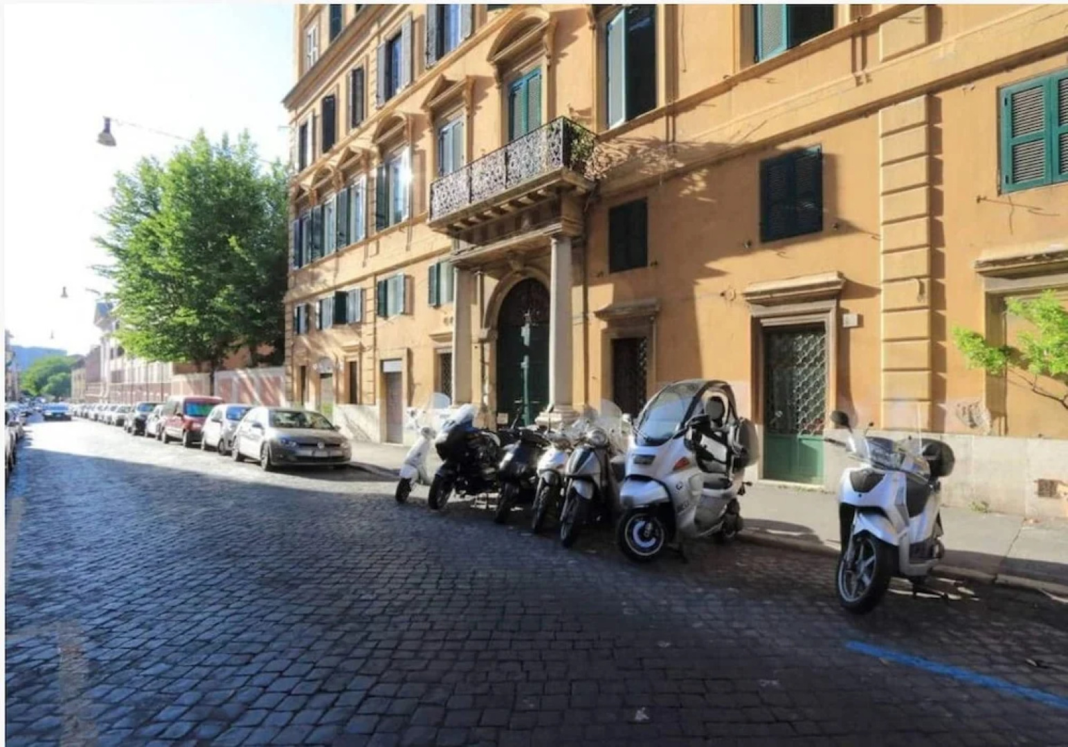 Charming flat near Colosseum