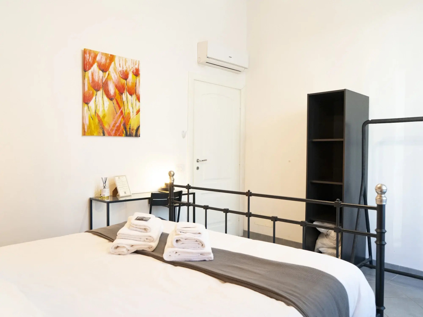 Отель Salotto Piramide B&B